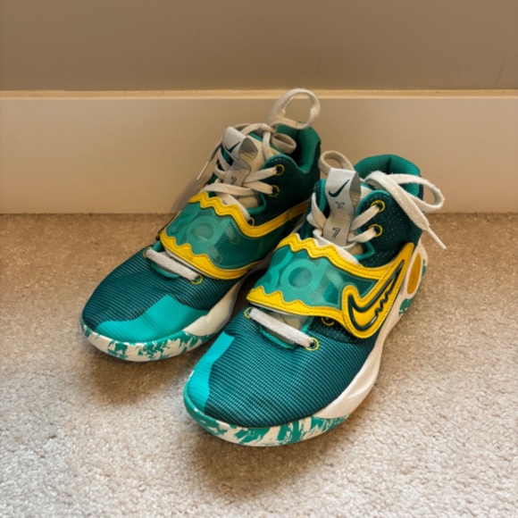 Nike KD Trey 5 X Basketball Shoes Men’s Size 9 — Clear Jade / Geode Teal